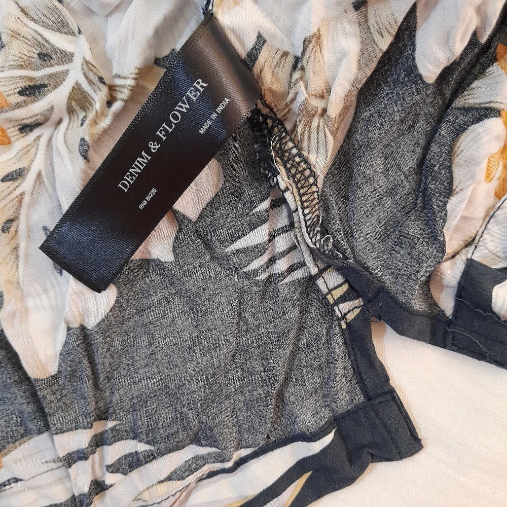 ● Denim & Flower | Button down Shirt - Picture 8 of 9